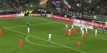 球迷：这停球我学不了