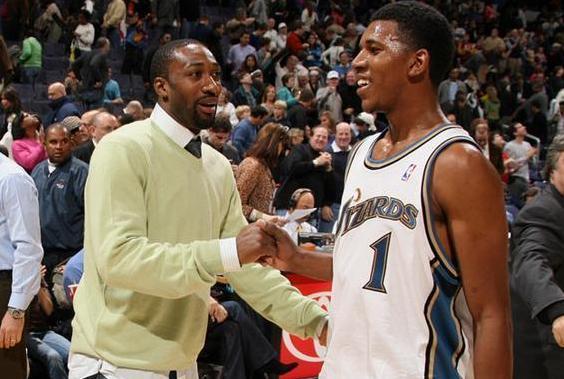 麦卡父亲：诸多优秀品质将麦卡带到了巅峰；红军需时间来磨合（麦卡父亲：多项长处助麦卡登顶，红军仍需时间磨合）